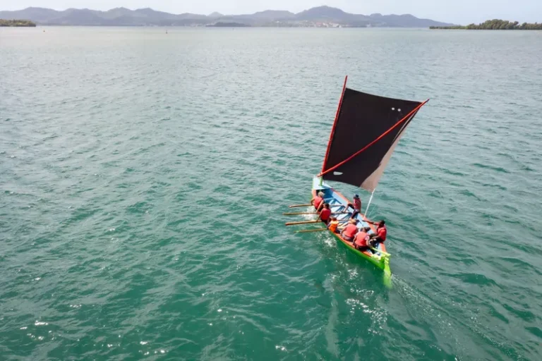 Gommier et Tradition 4 Gommier tradition voile